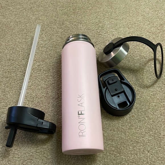 22oz Iron Flask insulated water bottle. Rose color. EUC - Picture 1 of 9